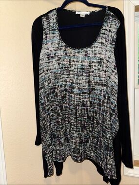 Karen by Karen Kane Black Long Sleeve Tunic with Abstract Aqua & White Print